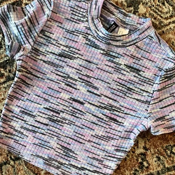 Divided Pastel Patterned Skirt Set - Picture 2 of 6